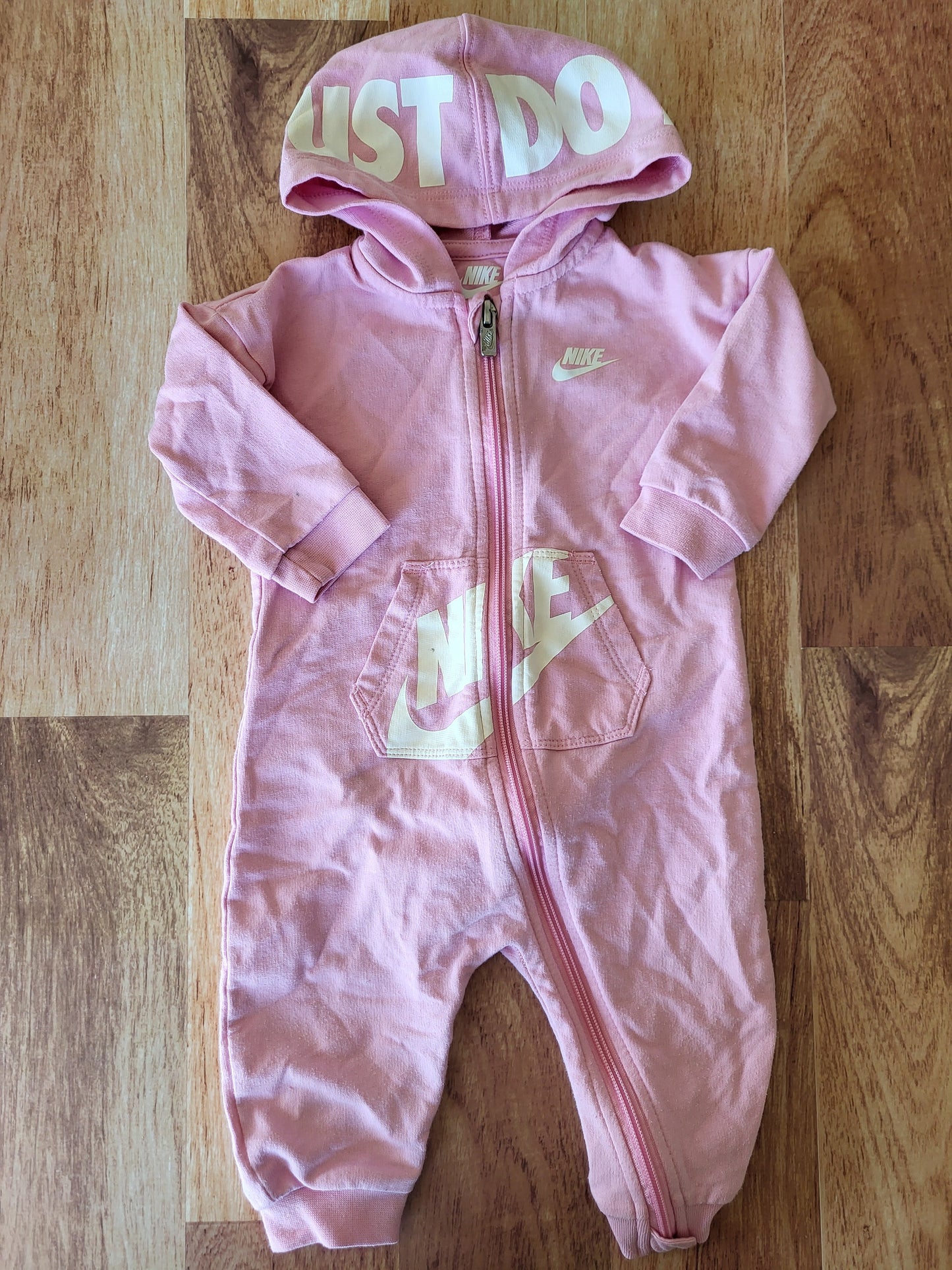 Ensemble Nike - 6 mois