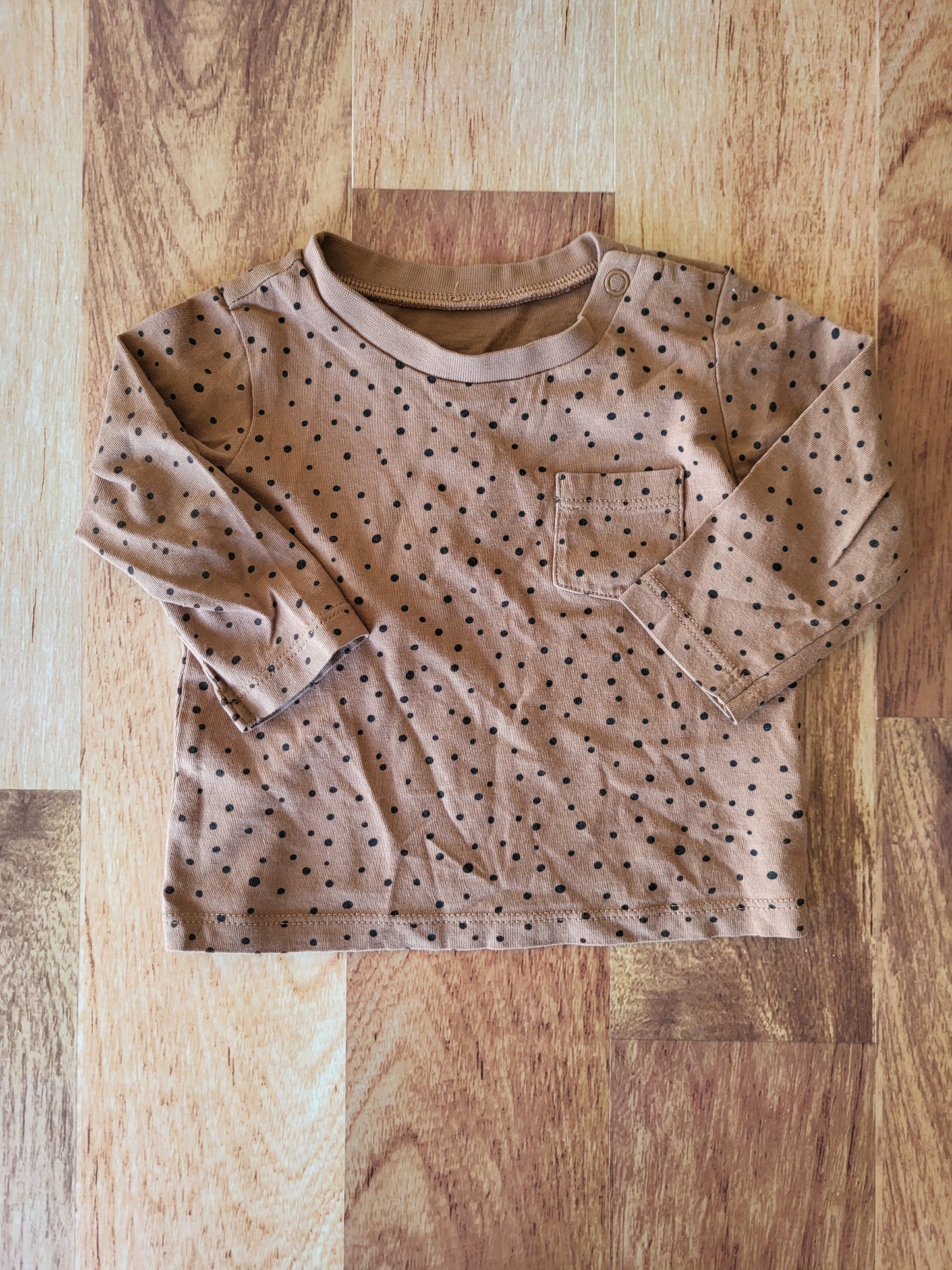 Chandail h&m sans étiquette - 4-6 mois