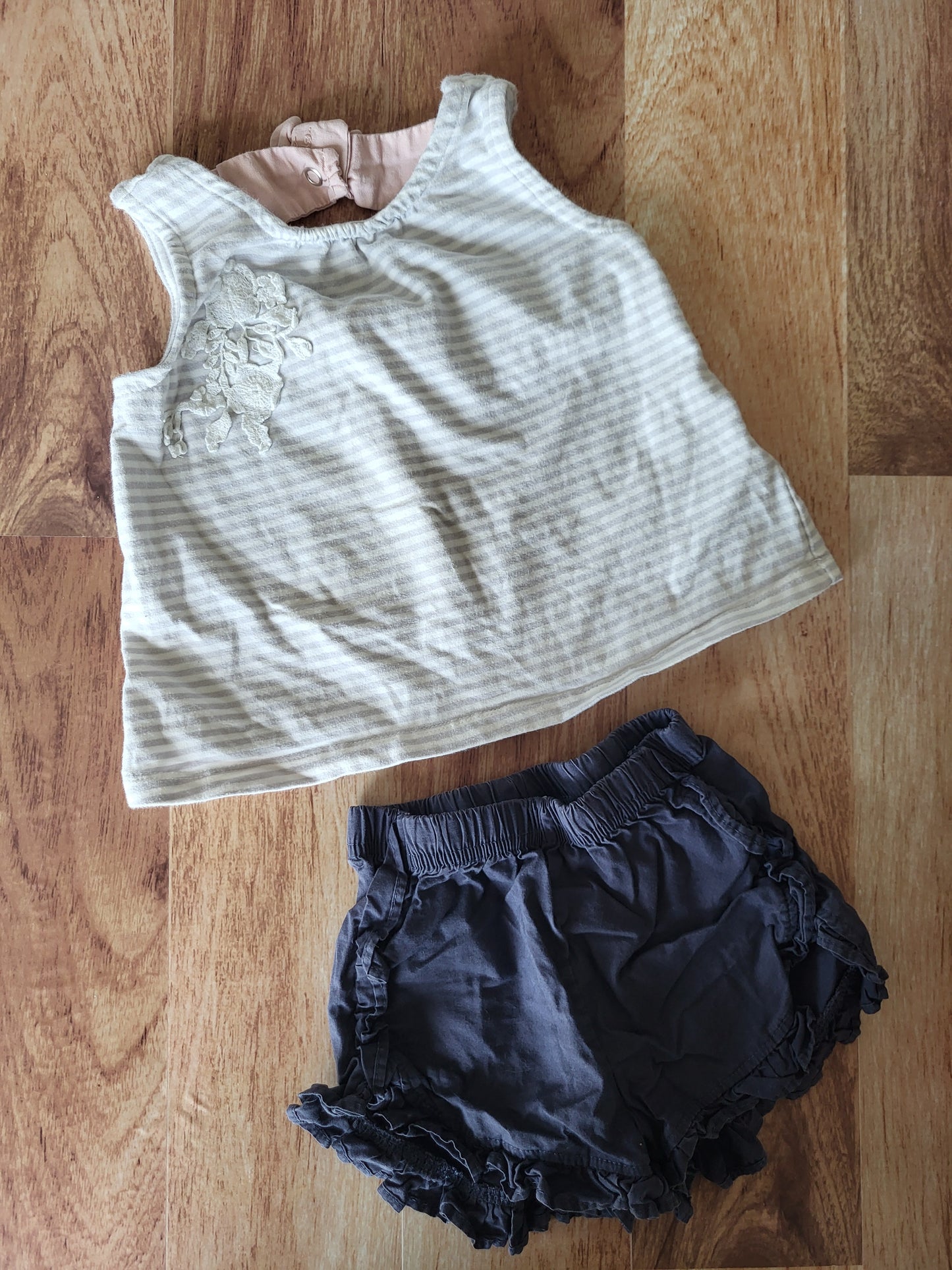 Ensemble tahari baby - 9-12 mois