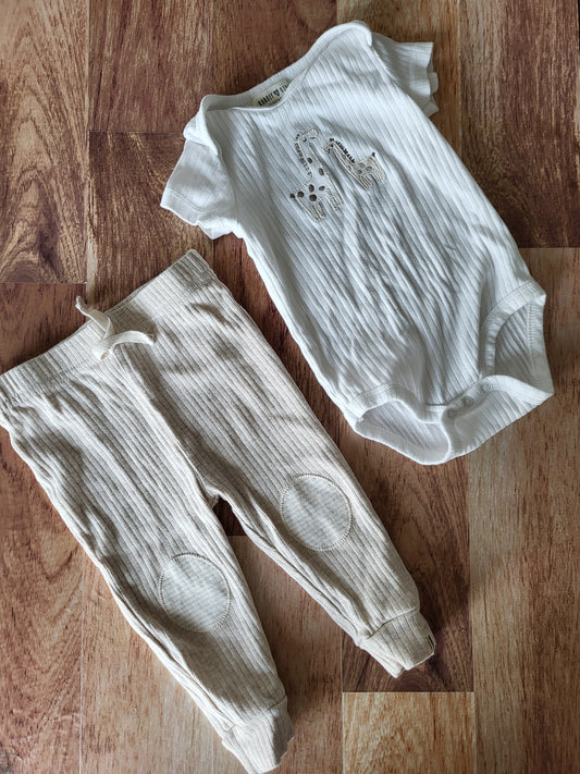 Ensemble rabbit bear - 6-9 mois