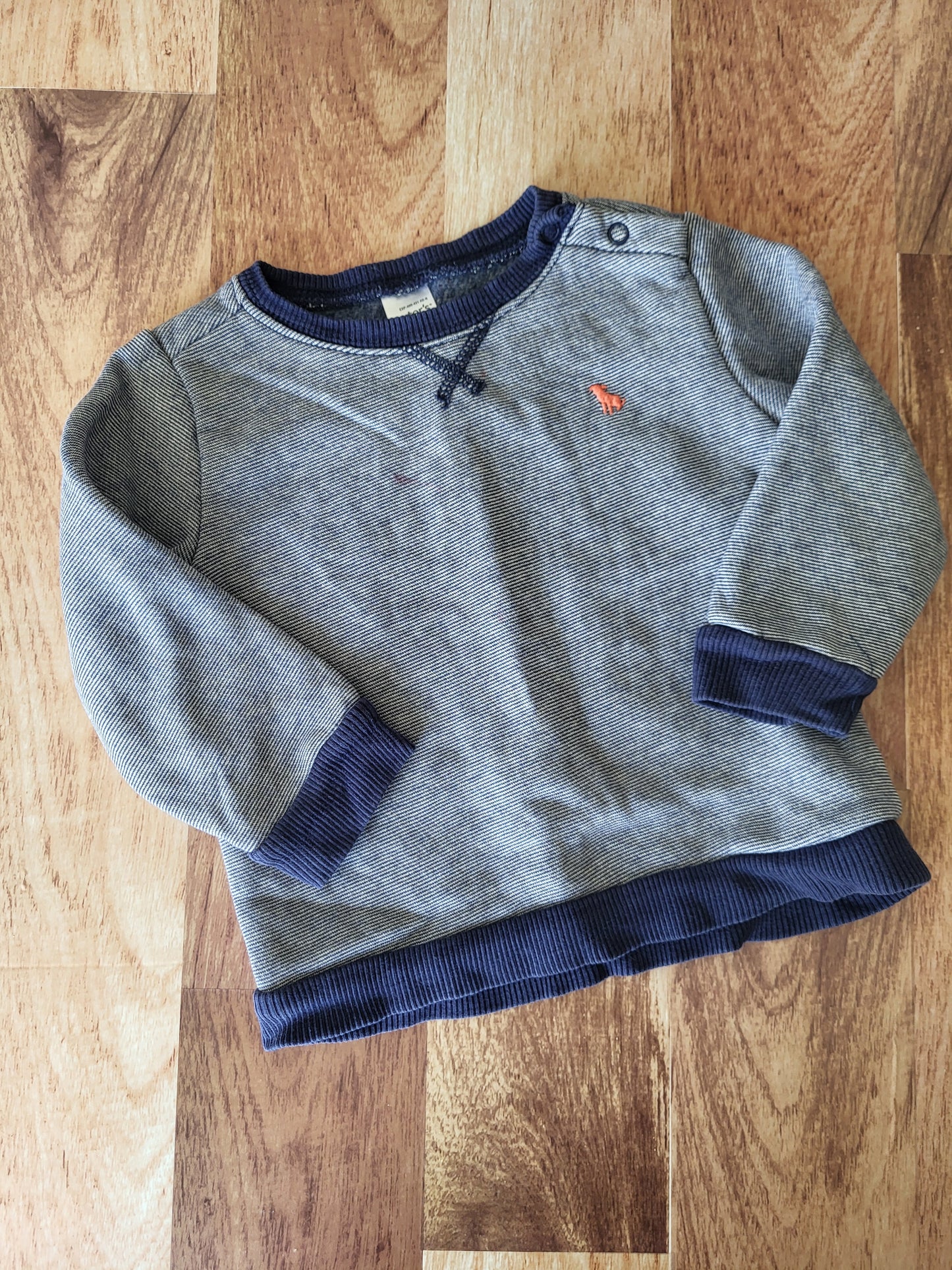 Crewneck carter's - 18 mois