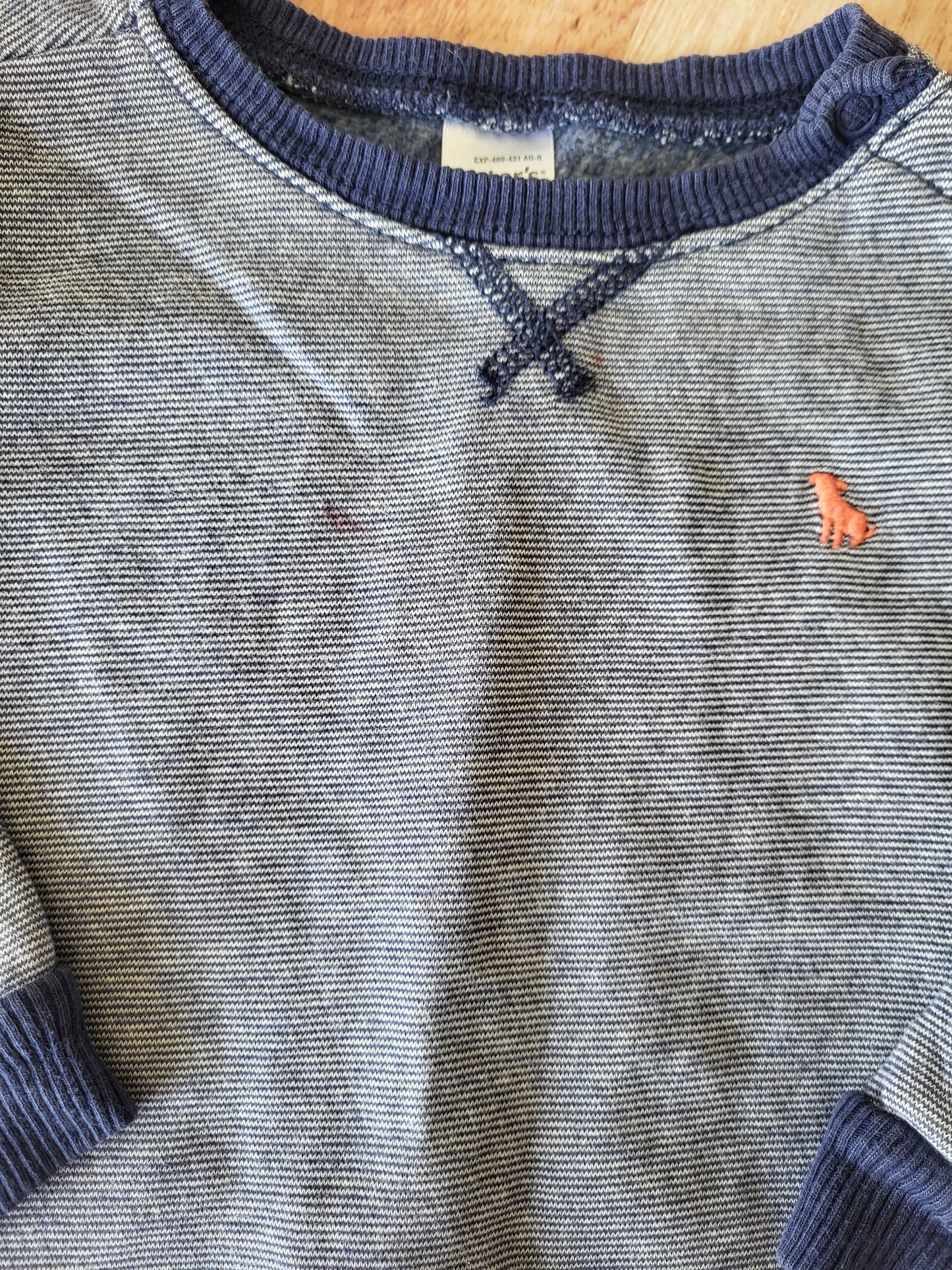 Crewneck carter's - 18 mois