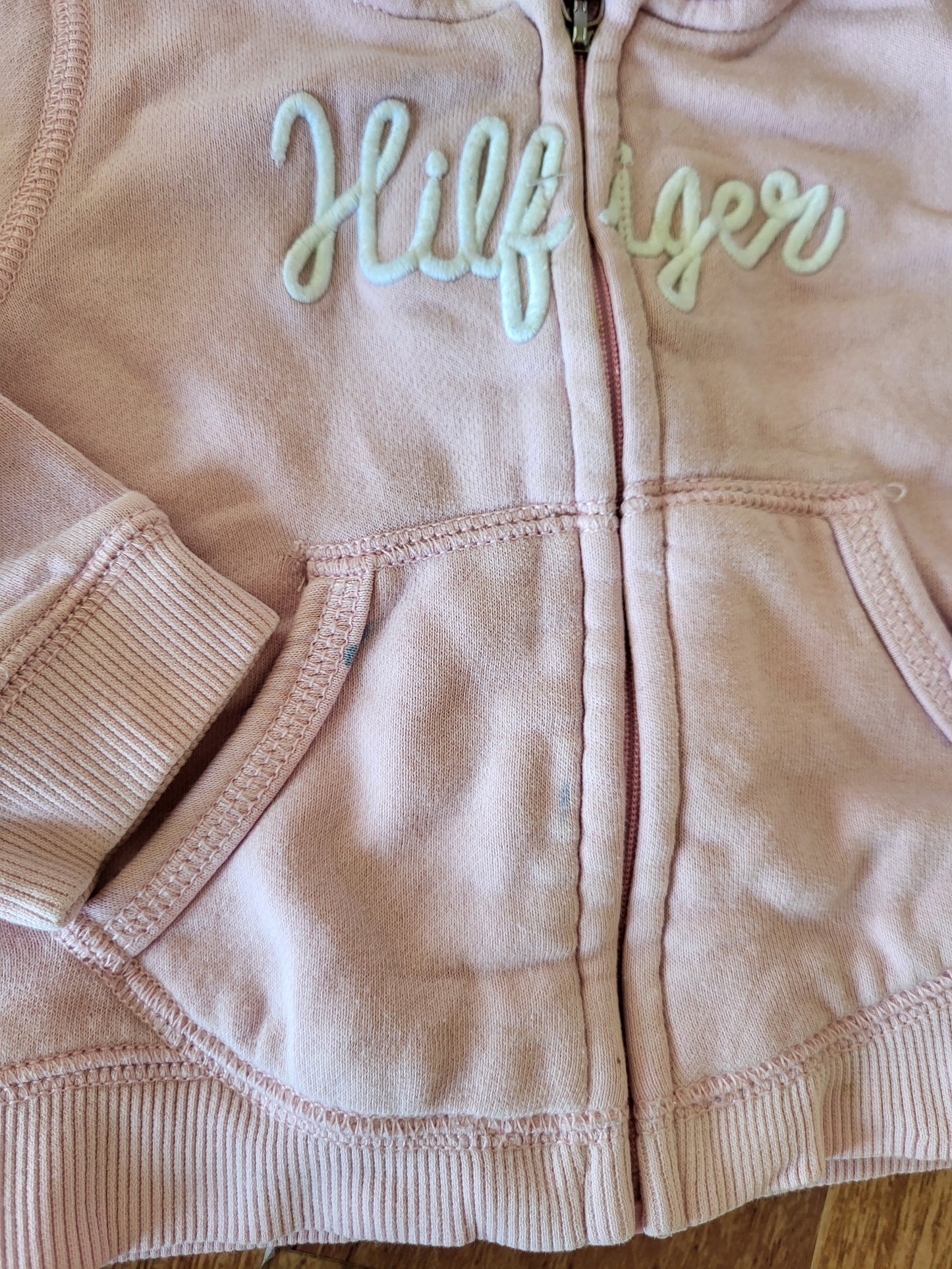 Ensemble tommy Hilfiger - 12 mois