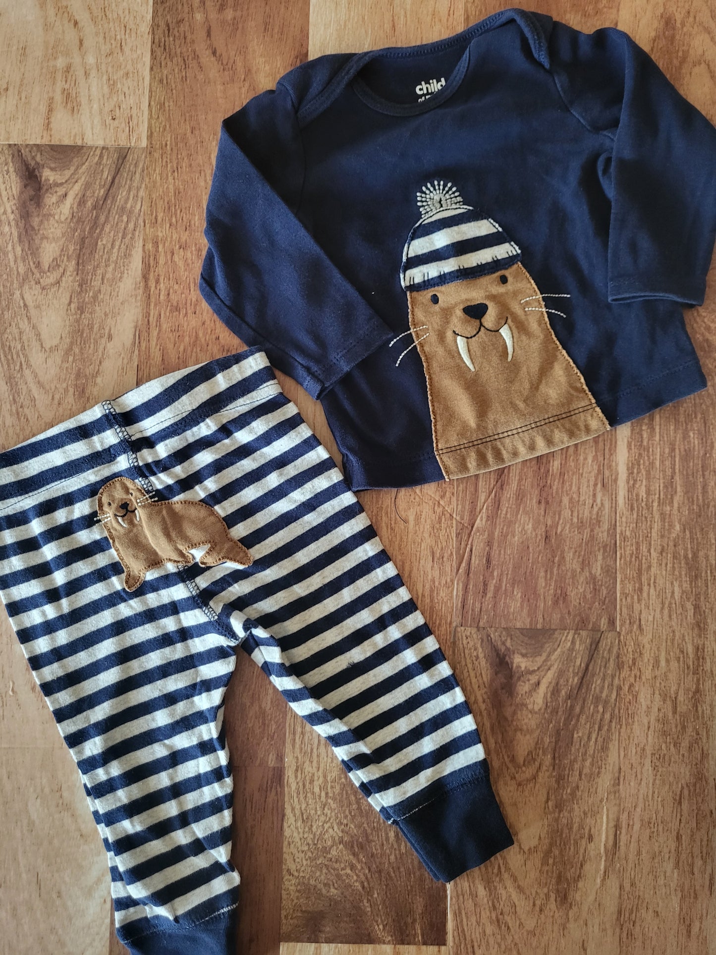 Pyjama carter's - 6-9 mois