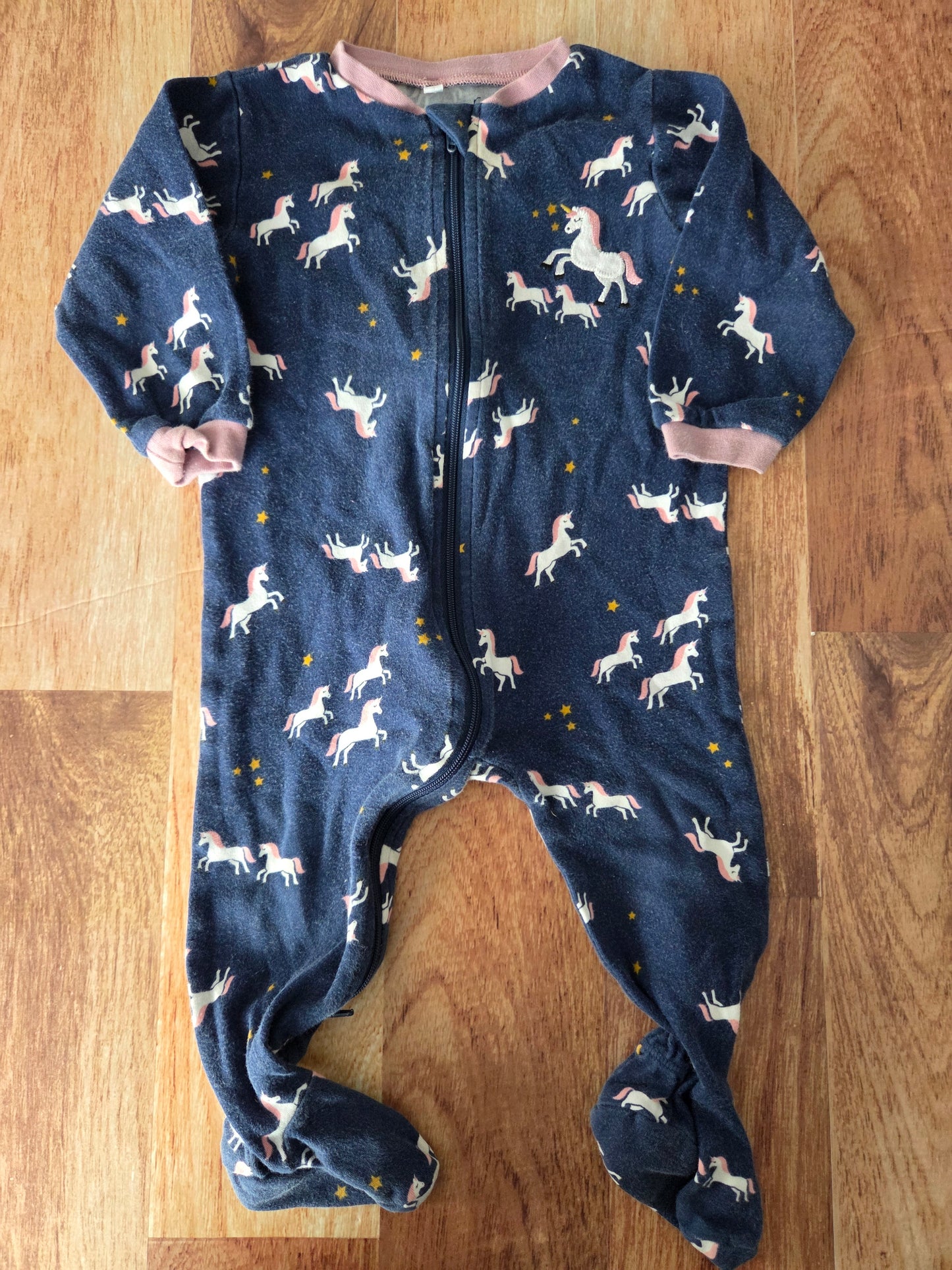 Pyjama pekkle - 9 mois taché col et poignets