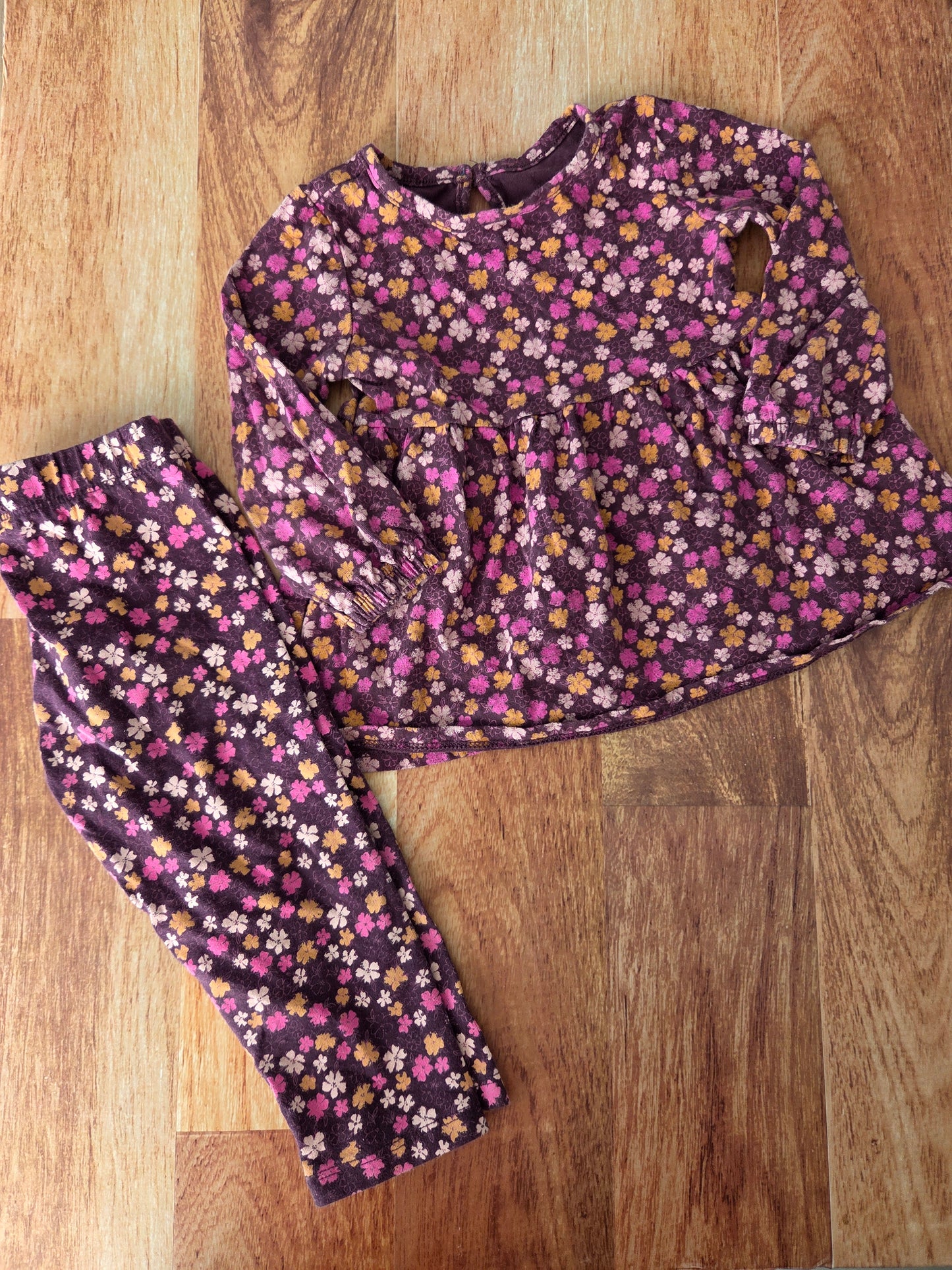 Ensemble george - 12-18 mois haut légèrement décoloré