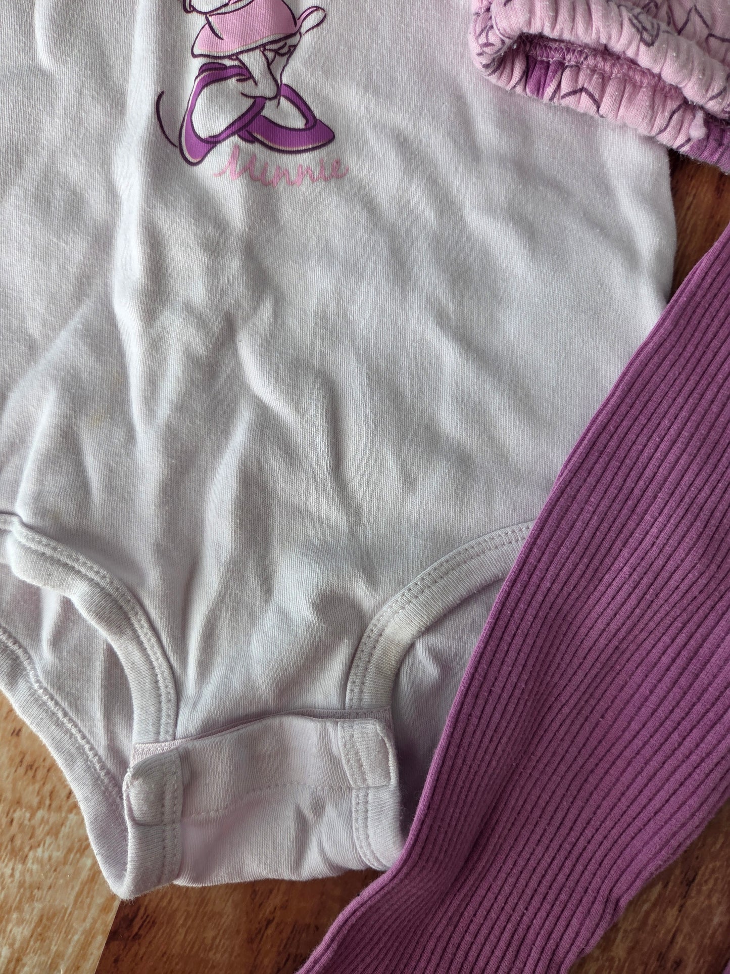 Ensemble disney baby - 9 mois imparfait