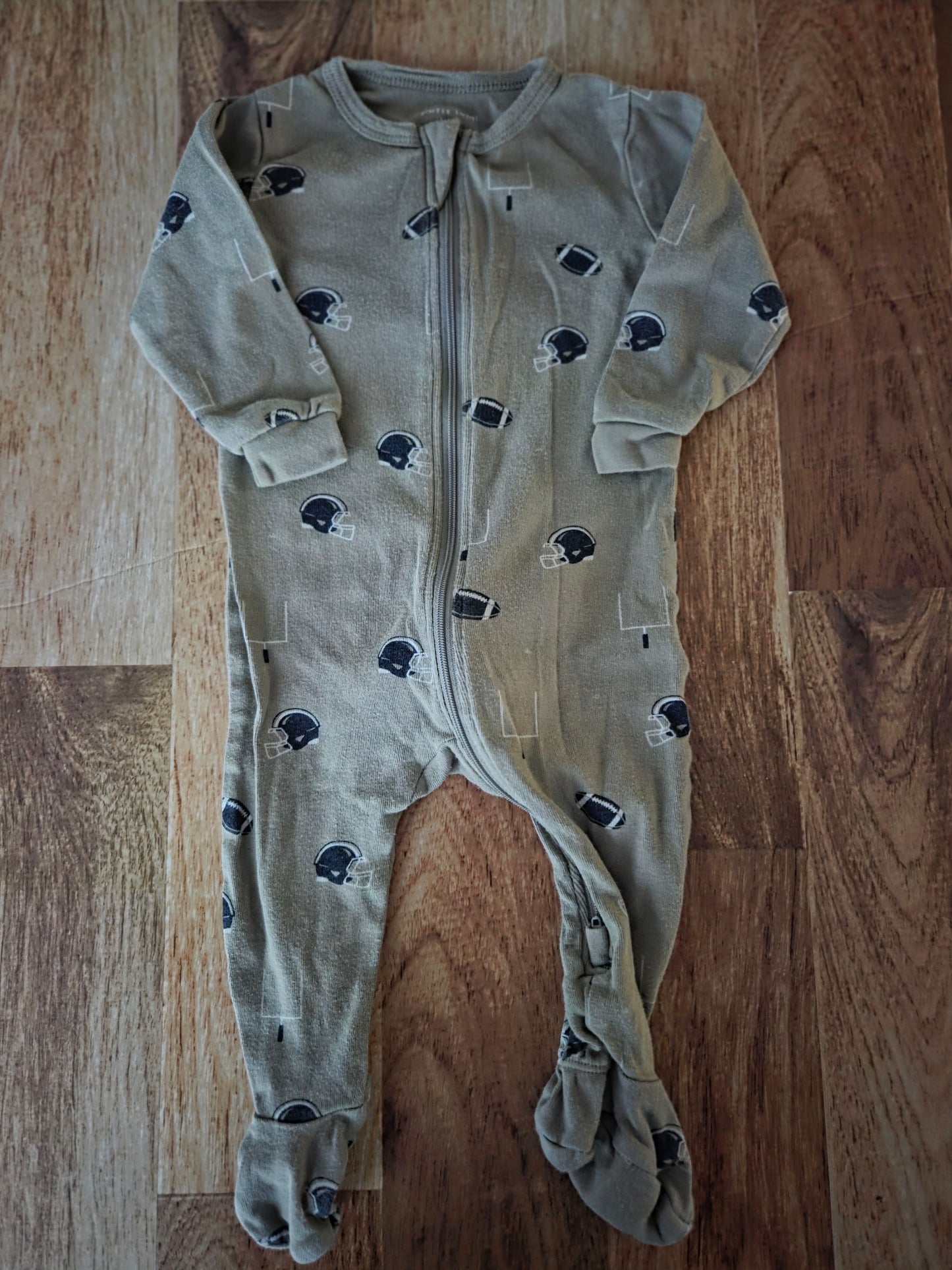 Pyjama petit lem - 9 mois très légèrement mousseux