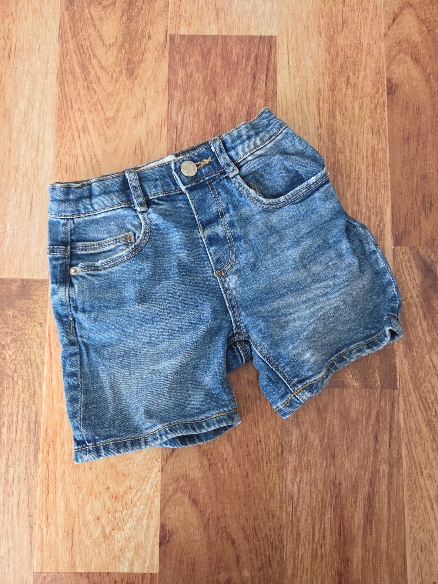Short zara - 9-12 mois