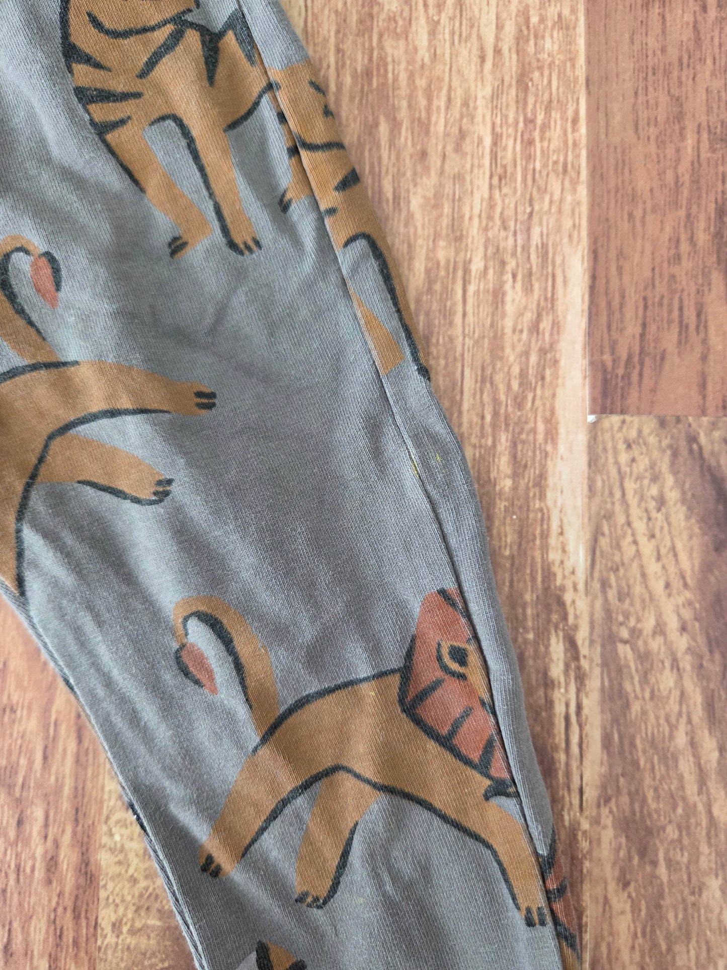 Pantalon zara - 12-18 mois petite tache