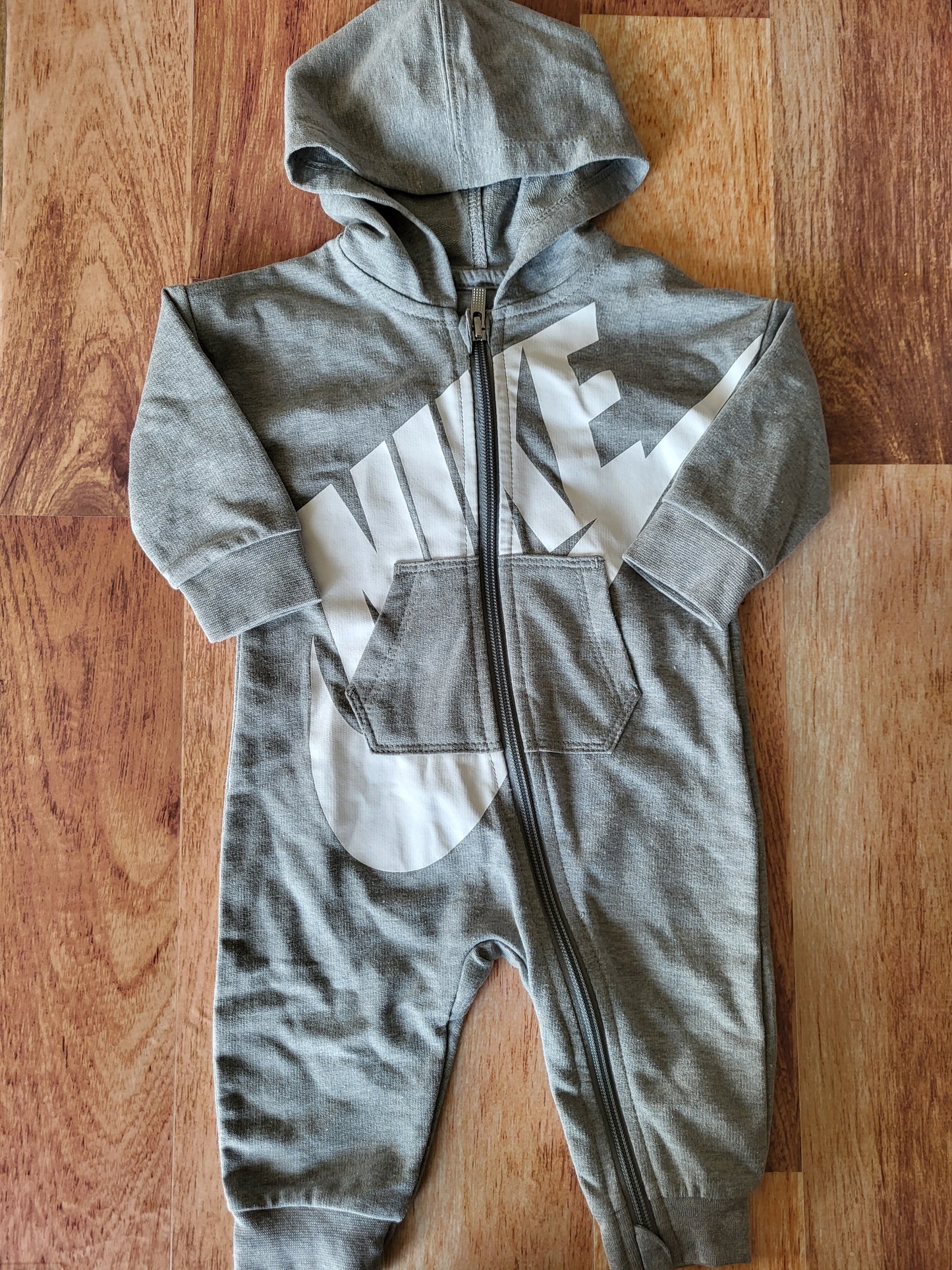 Ensemble nike - 6 mois