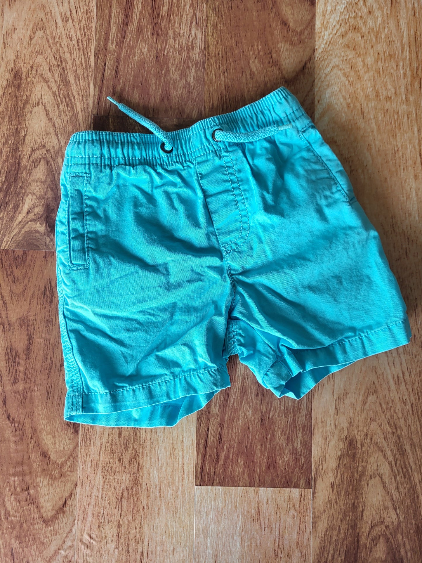 Short oshkosh - 12 mois