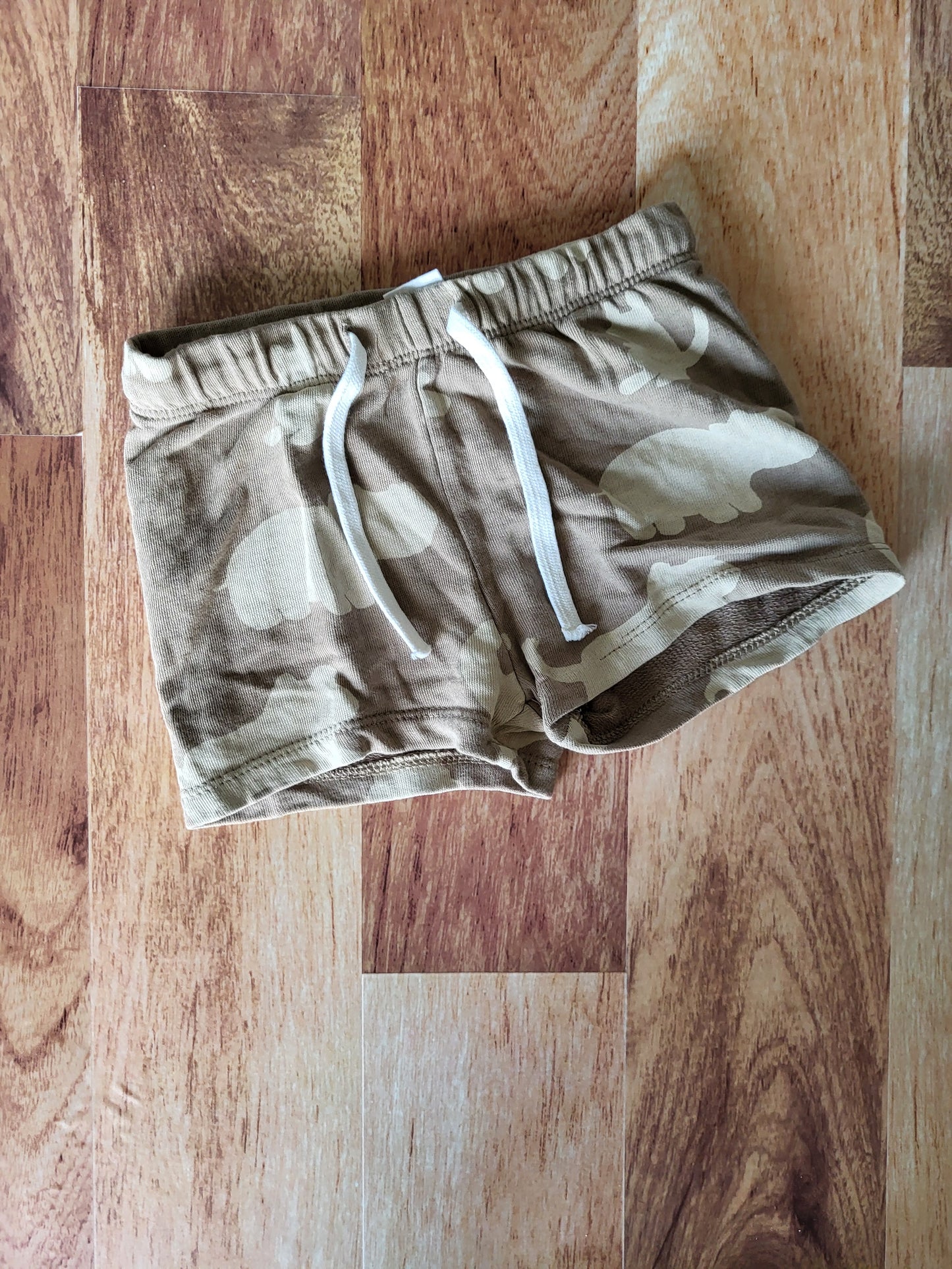 Short h&m - 6-9 mois