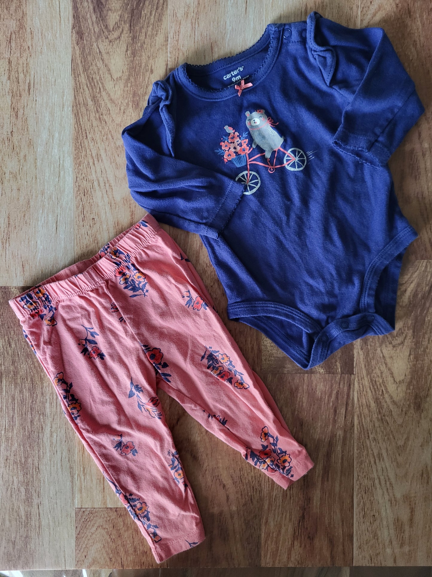 Ensemble carter's - 9 mois