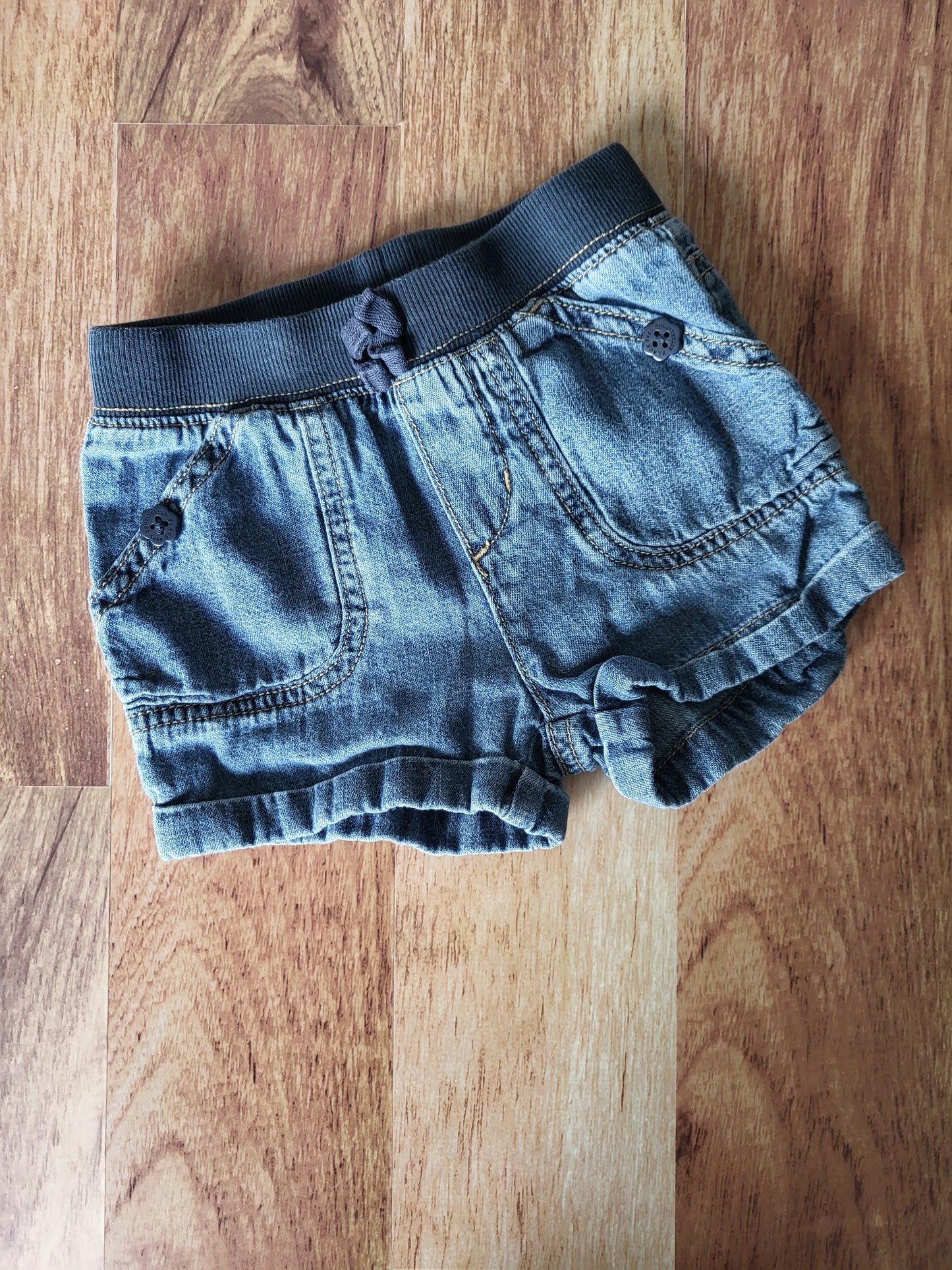 Short children place - 18-24 mois