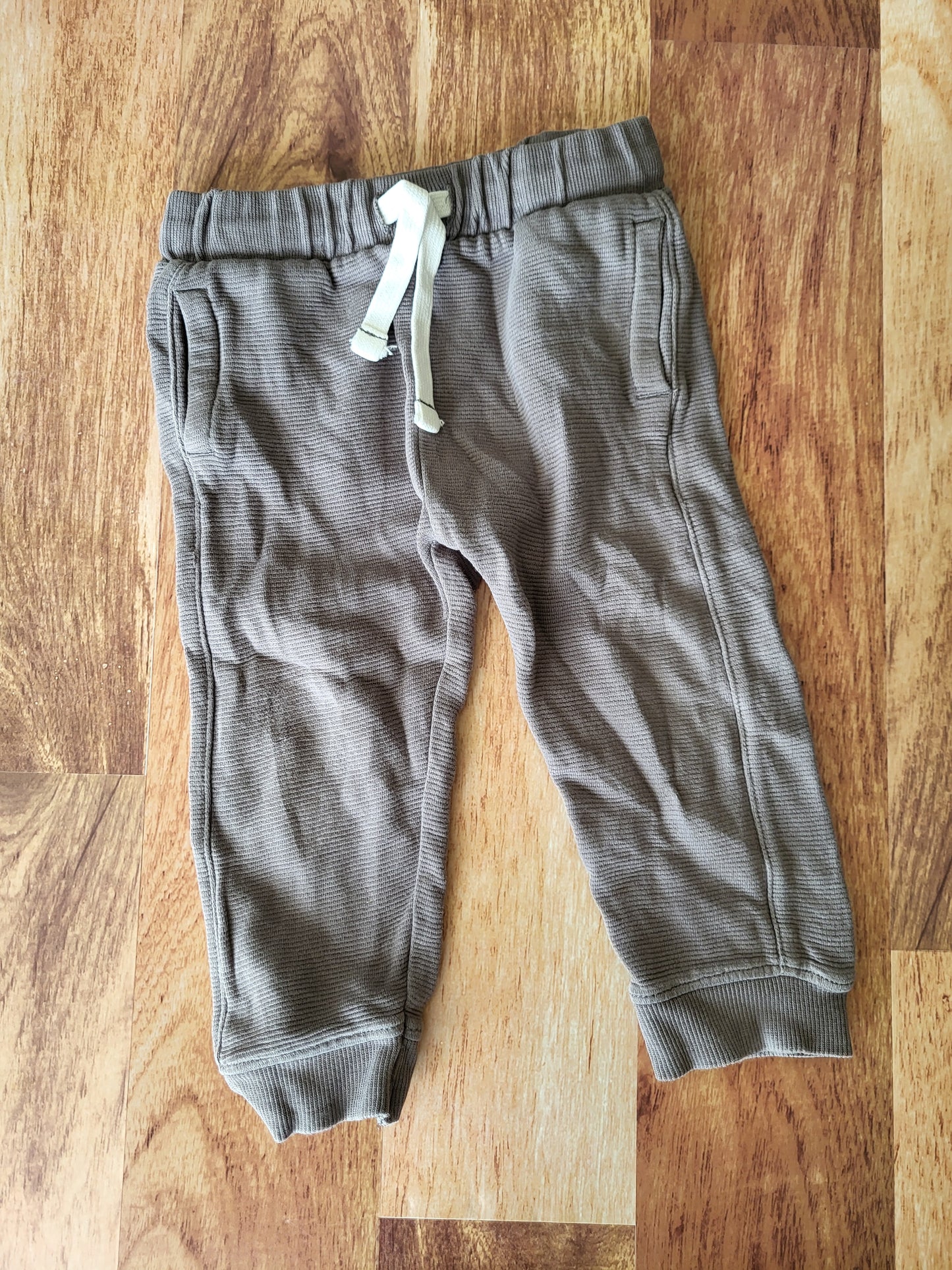 Pantalon little planet - 18 mois