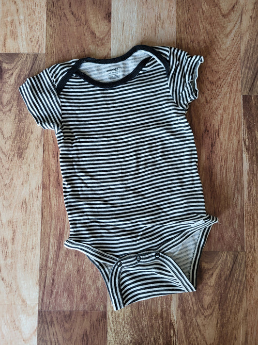 Cache-couche onsies - 6-9 mois