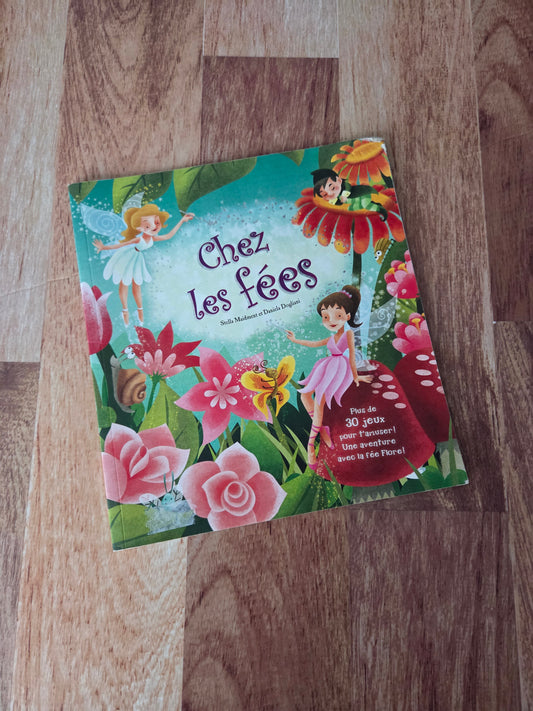 Livre souple - coin droit abîmé