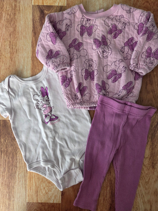 Ensemble disney baby - 9 mois imparfait