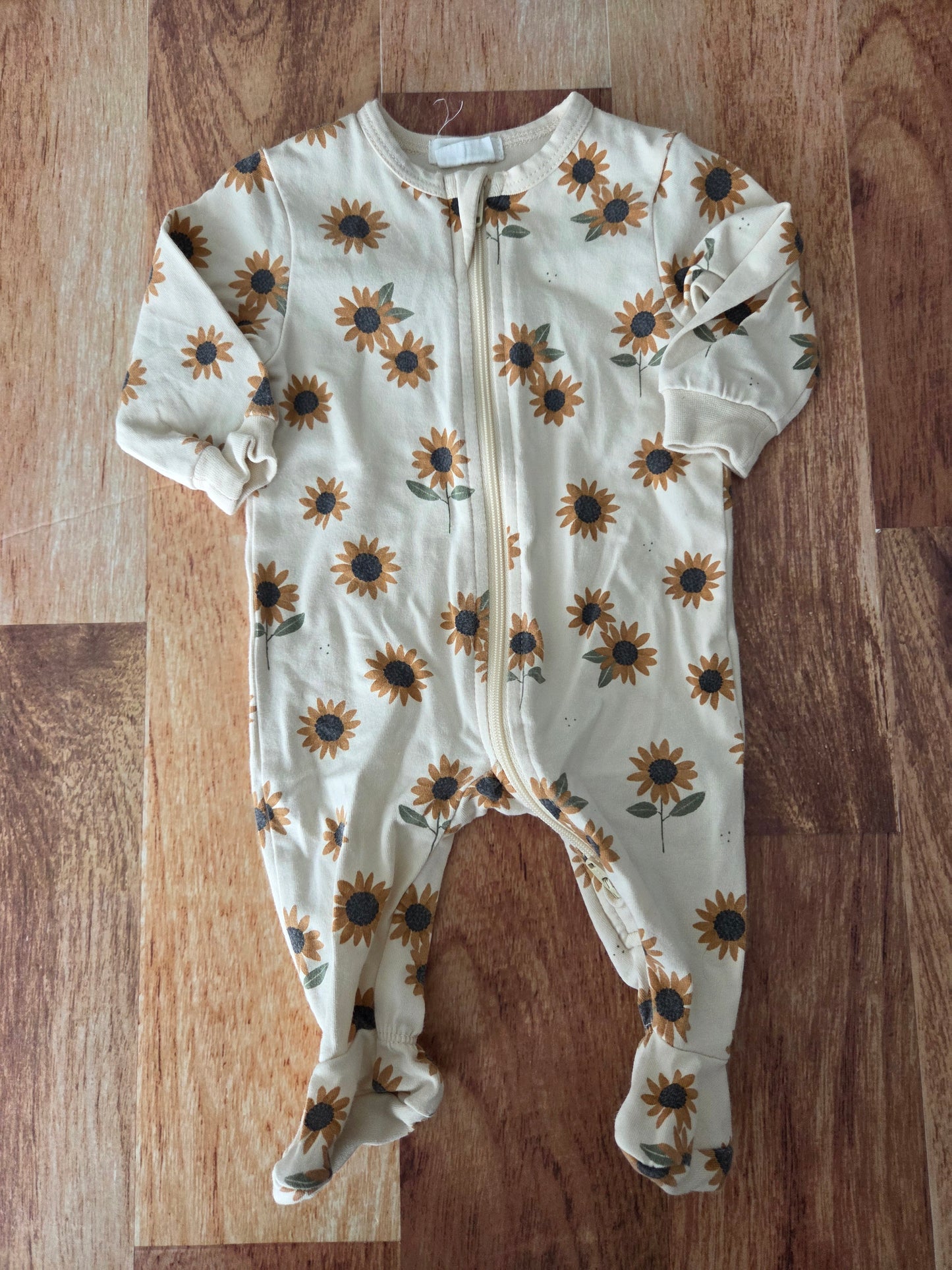 Pyjama petit lem - nouveau-né légèrement décoloré