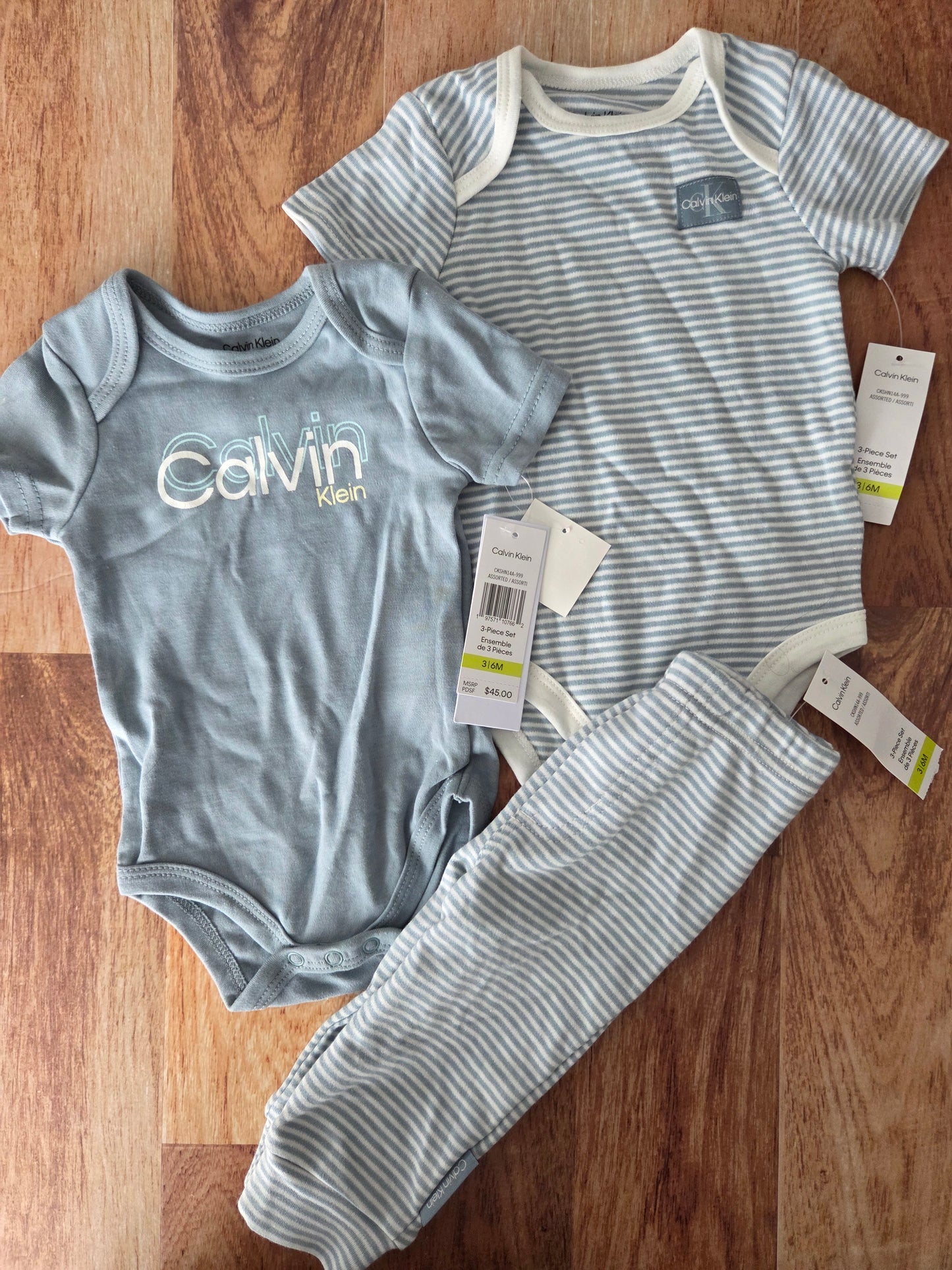 Ensemble Calvin Klein - 3-6 mois