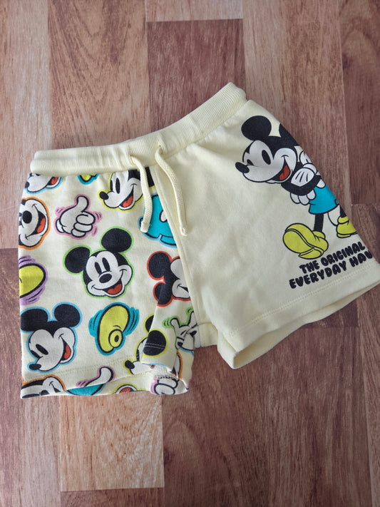 Short zara - 3-4 ans mini tache derrière