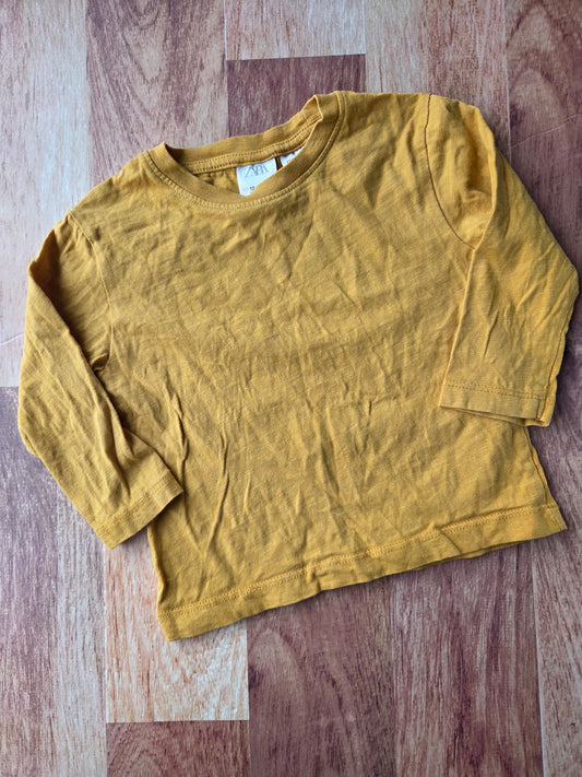 Chandail zara - 12-18 mois petites taches