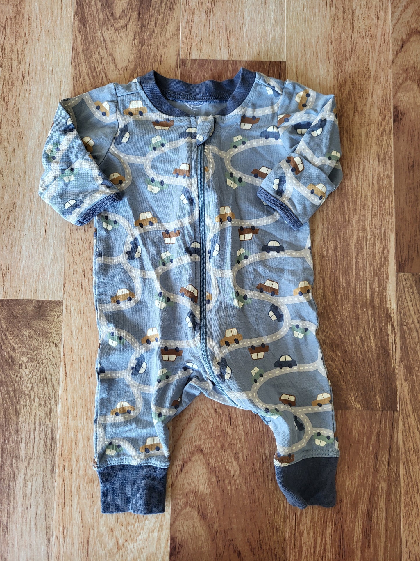 Pyjama h&m sans étiquette - 1-2 mois